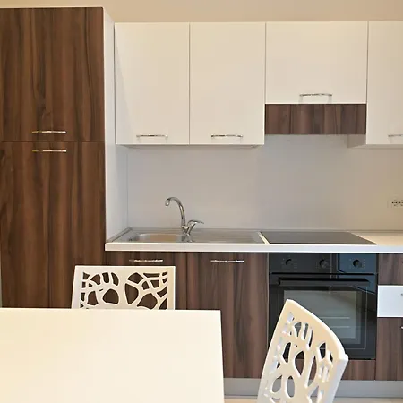 Luna Apartment