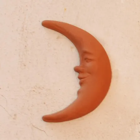 Luna *